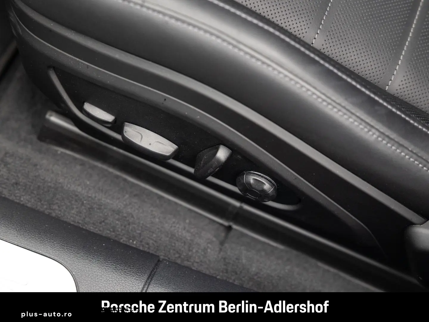 PORSCHE Panamera 4S E-Hybrid HA-Lenkung Head-Up Display