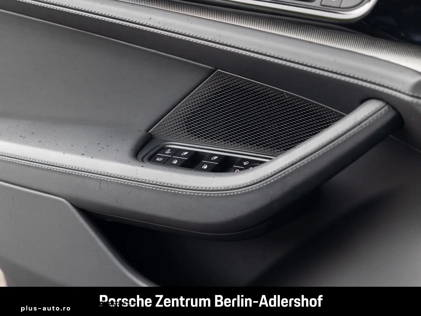 PORSCHE Panamera 4S E-Hybrid HA-Lenkung Head-Up Display