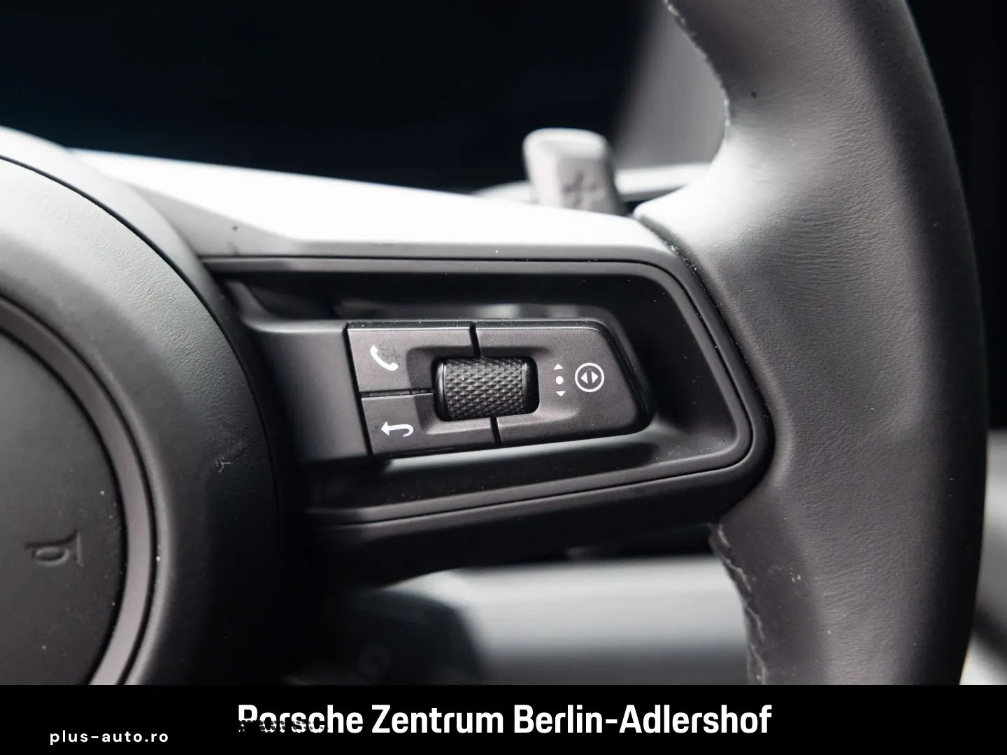 PORSCHE Panamera 4S E-Hybrid HA-Lenkung Head-Up Display