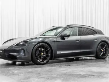 PORSCHE Taycan Sport Turismo Performance Plus Pano BOSE