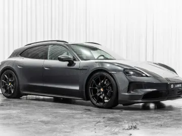 PORSCHE Taycan Sport Turismo Performance Plus Pano BOSE
