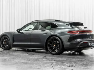 PORSCHE Taycan Sport Turismo Performance Plus Pano BOSE