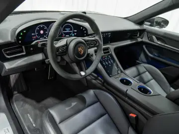 PORSCHE Taycan Sport Turismo Performance Plus Pano BOSE