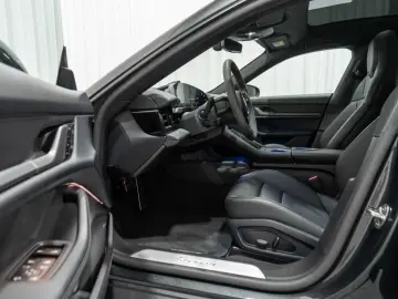PORSCHE Taycan Sport Turismo Performance Plus Pano BOSE