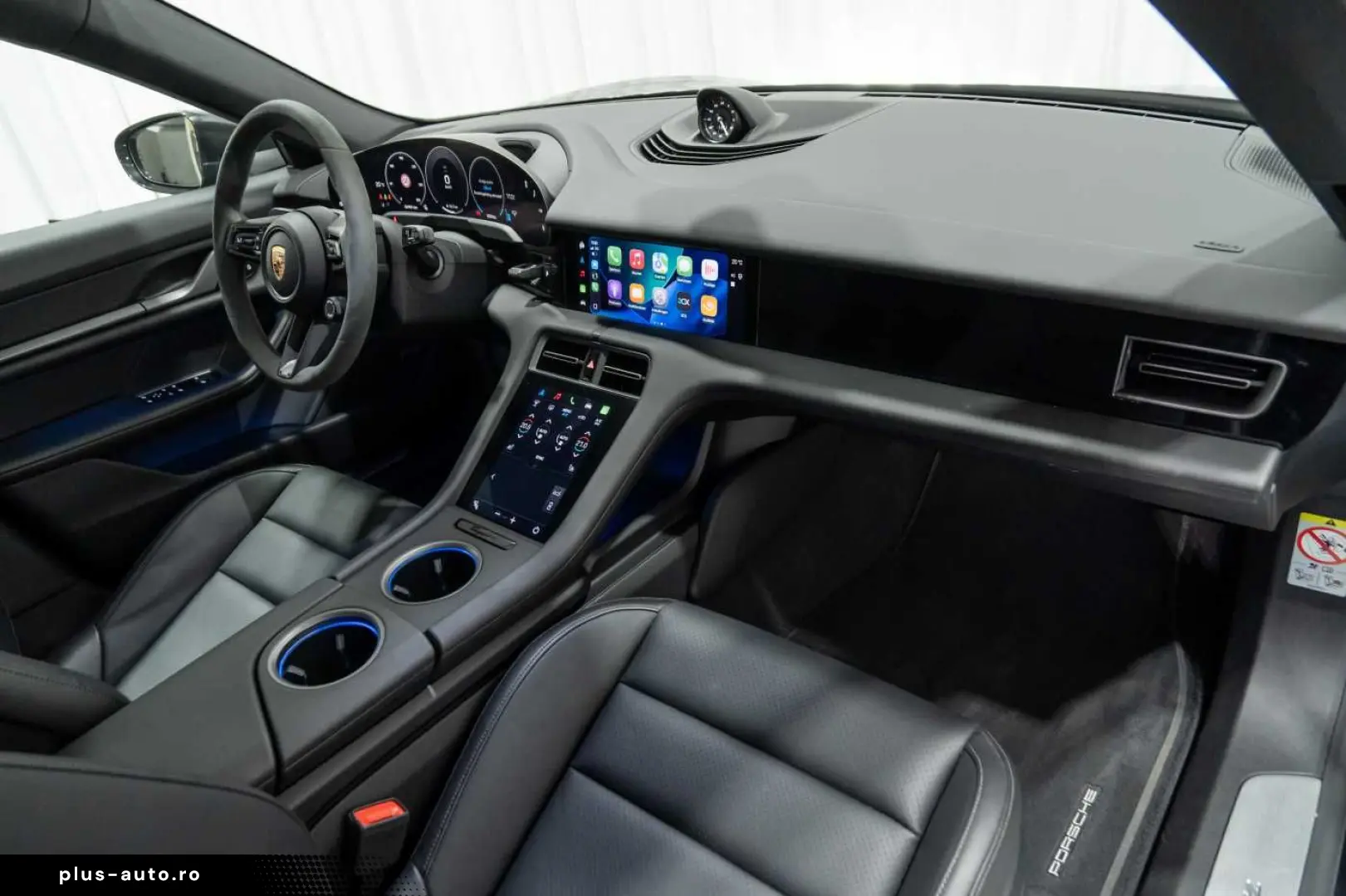 PORSCHE Taycan Sport Turismo Performance Plus Pano BOSE