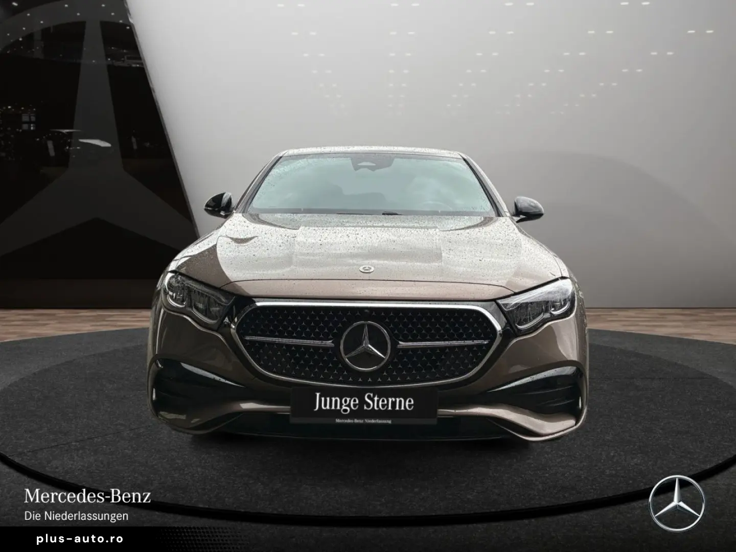 MERCEDES-BENZ E 300 de 4M AMG Adv. AHK NIGHT DISTRON&hellip;