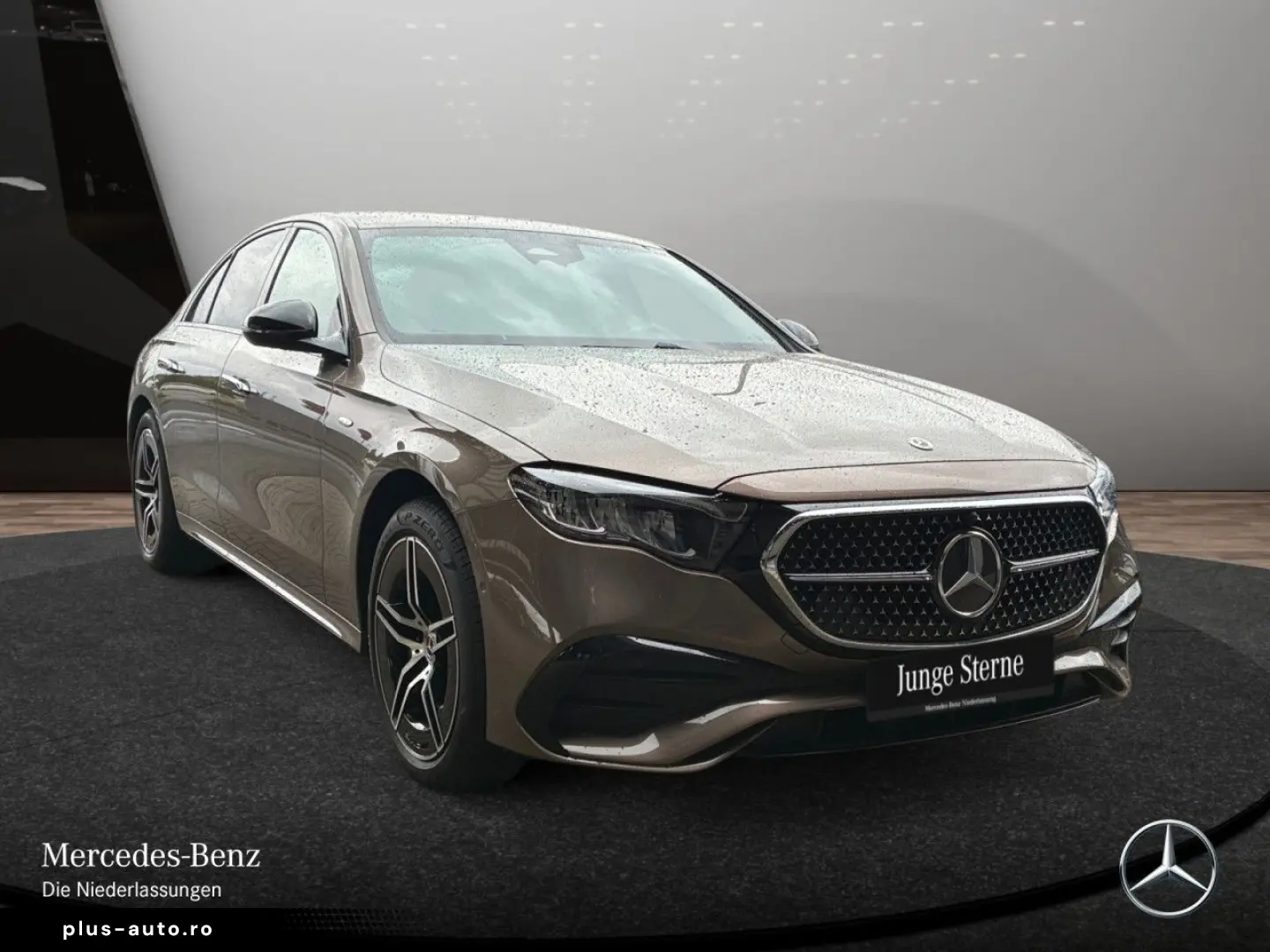 MERCEDES-BENZ E 300 de 4M AMG Adv. AHK NIGHT DISTRON&hellip;