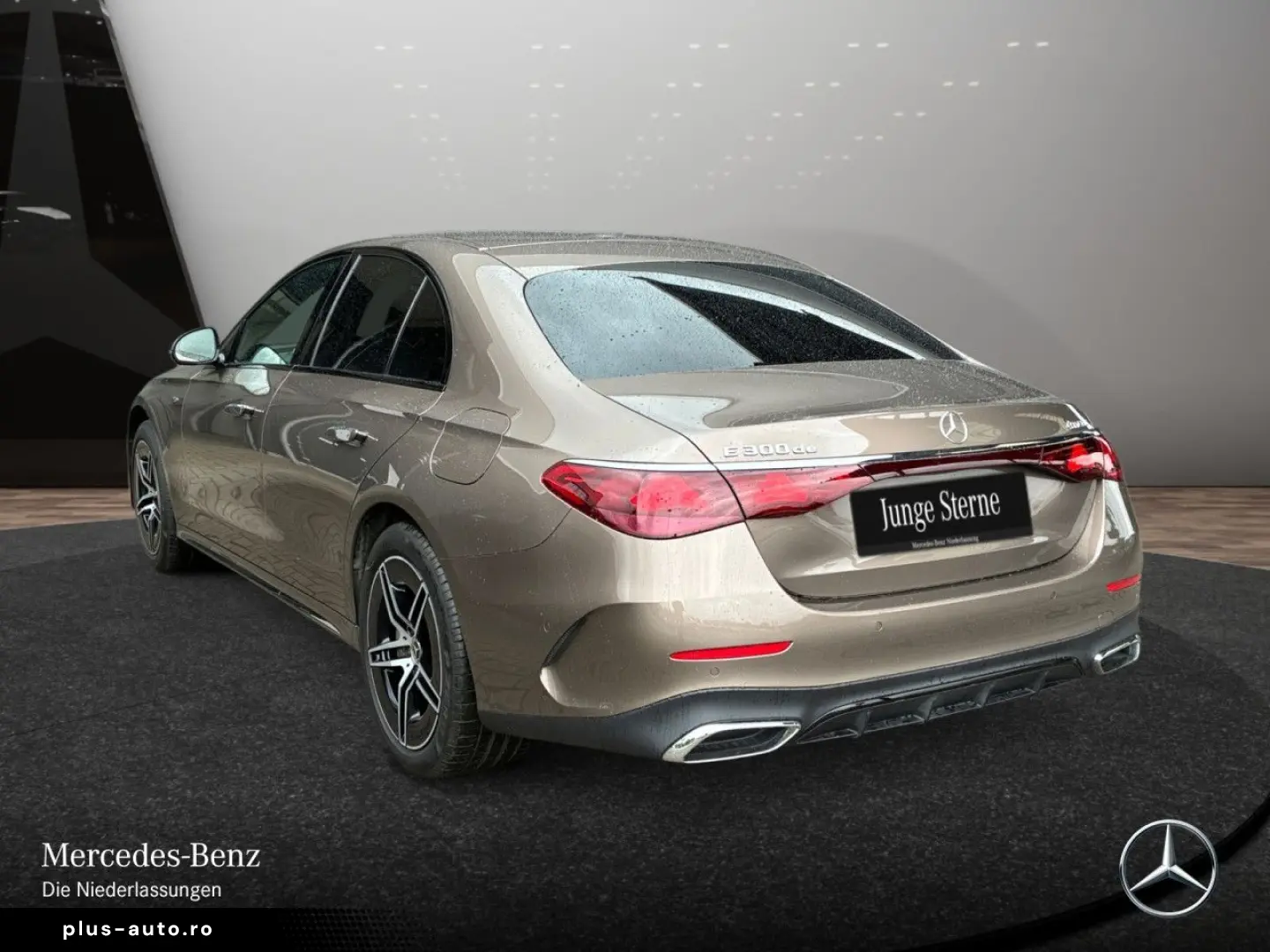 MERCEDES-BENZ E 300 de 4M AMG Adv. AHK NIGHT DISTRON&hellip;