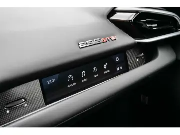 FERRARI 296 GTB  Carbon LED Lift Daytona-Racingseats JBL