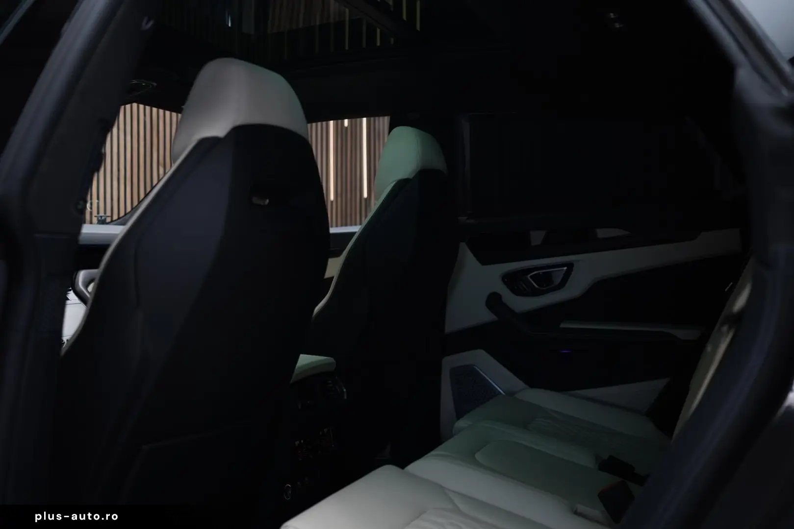 LAMBORGHINI Urus S   B&O   AHK   Night   HuD   Pano   Beige