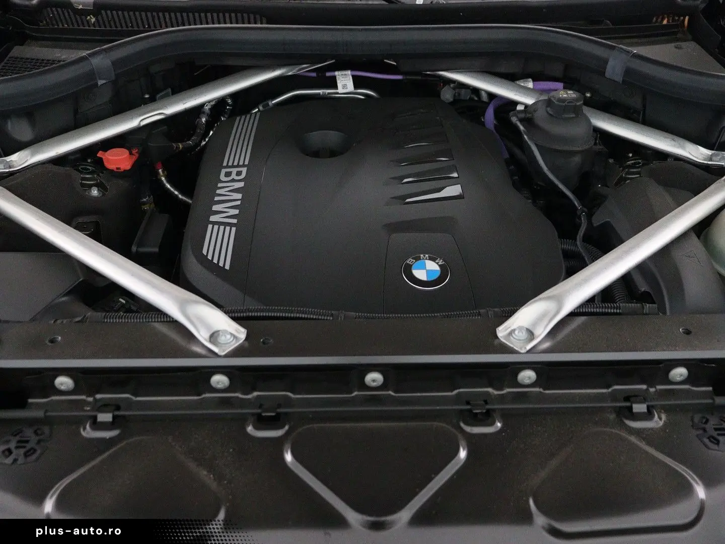 BMW X7 xDrive40i M-Sport Pro Iconic glow grille
