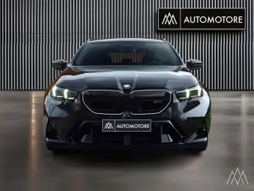 BMW M5 Plug-In Hybrid Touring xDrive A