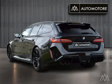 BMW M5 Plug-In Hybrid Touring xDrive A