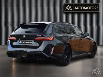 BMW M5 Plug-In Hybrid Touring xDrive A
