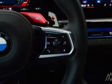 BMW M5 Plug-In Hybrid Touring xDrive A