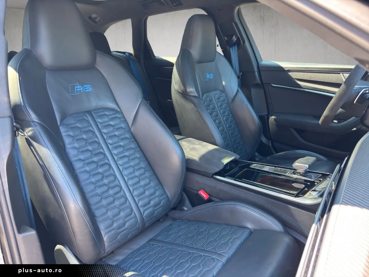 AUDI RS6 Performance -LASER-PANO-AIR-B&O-ACC-