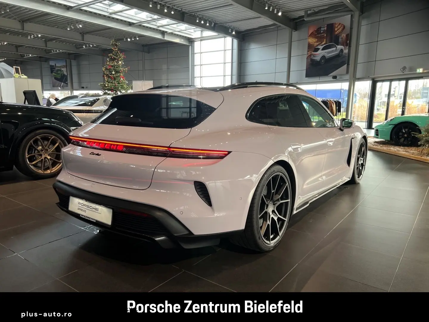 PORSCHE Taycan Turbo Sport Turismo Burmester HA-Lenkung