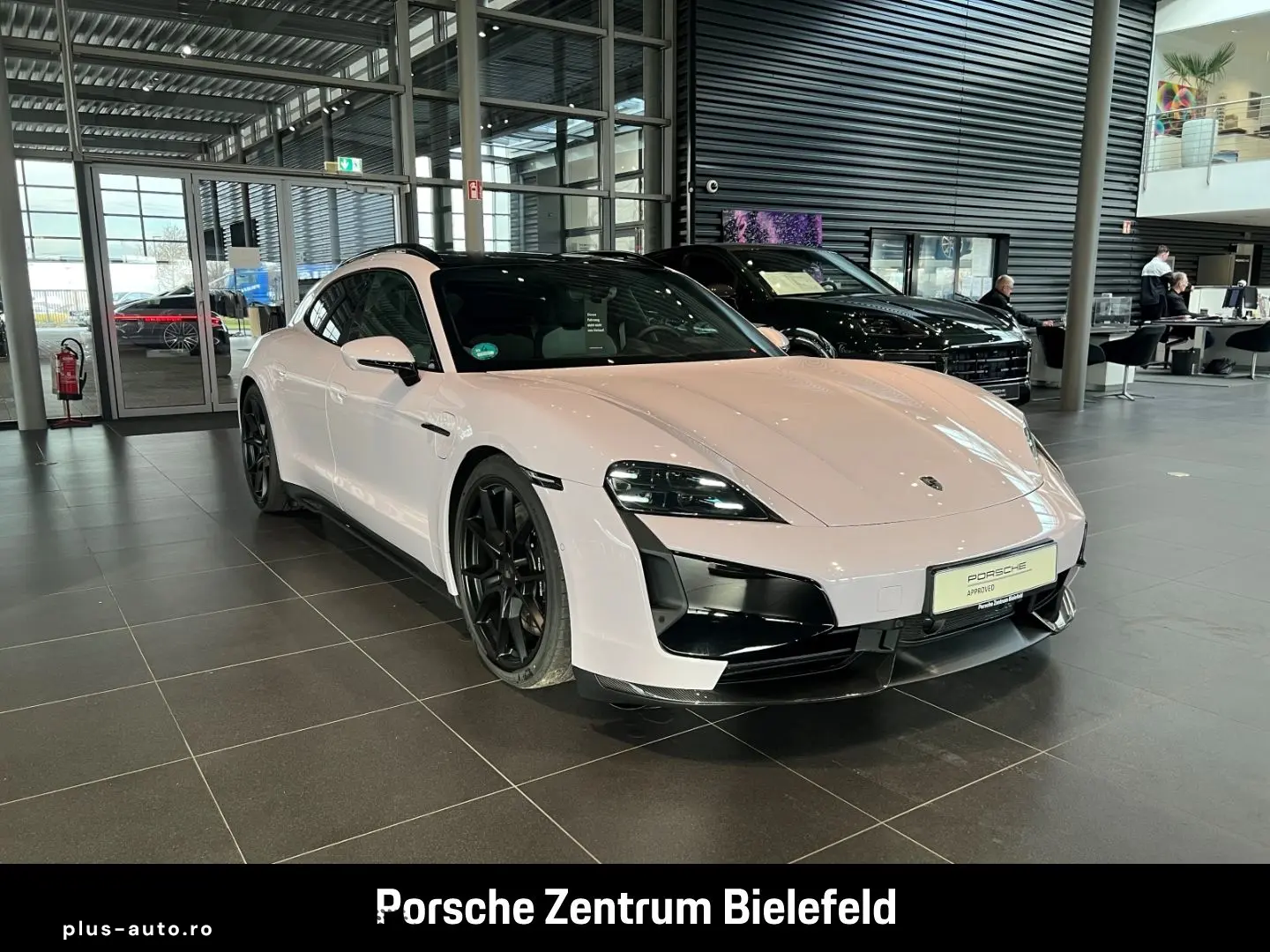 PORSCHE Taycan Turbo Sport Turismo Burmester HA-Lenkung
