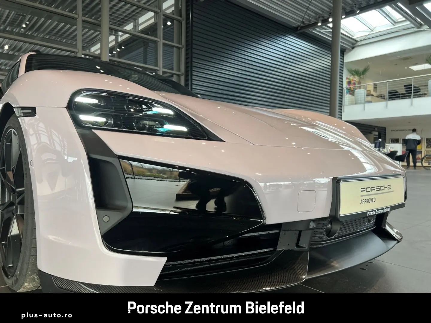 PORSCHE Taycan Turbo Sport Turismo Burmester HA-Lenkung
