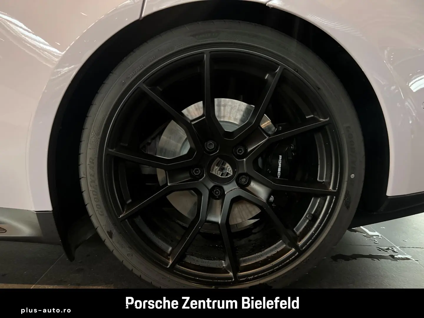 PORSCHE Taycan Turbo Sport Turismo Burmester HA-Lenkung