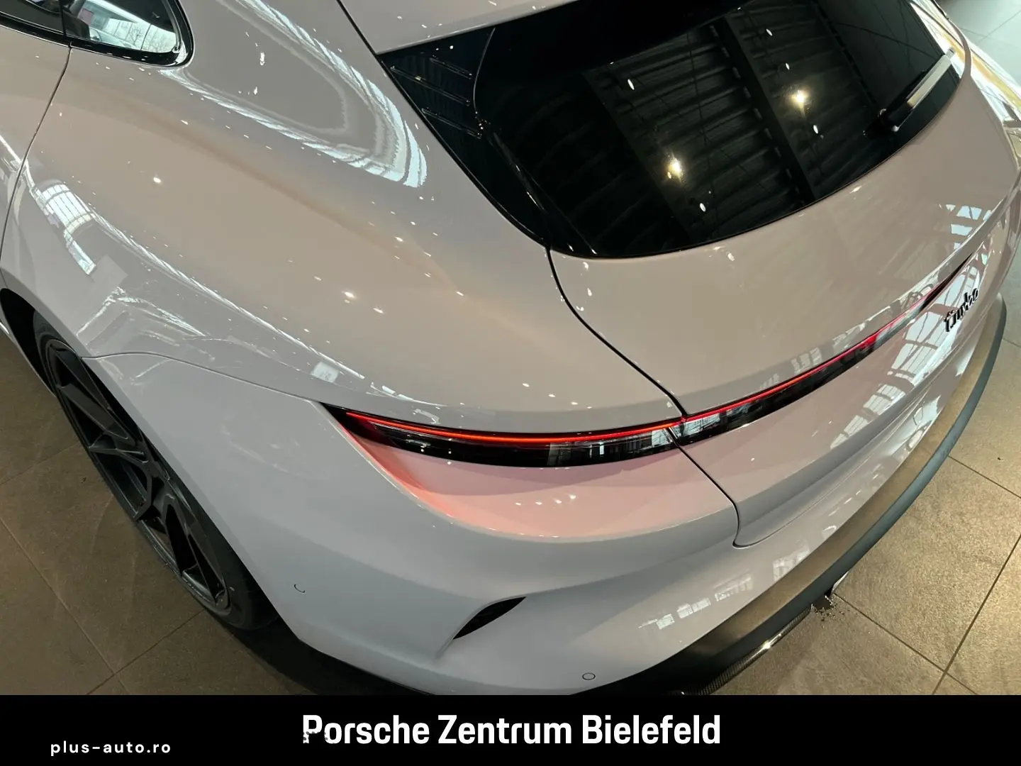 PORSCHE Taycan Turbo Sport Turismo Burmester HA-Lenkung