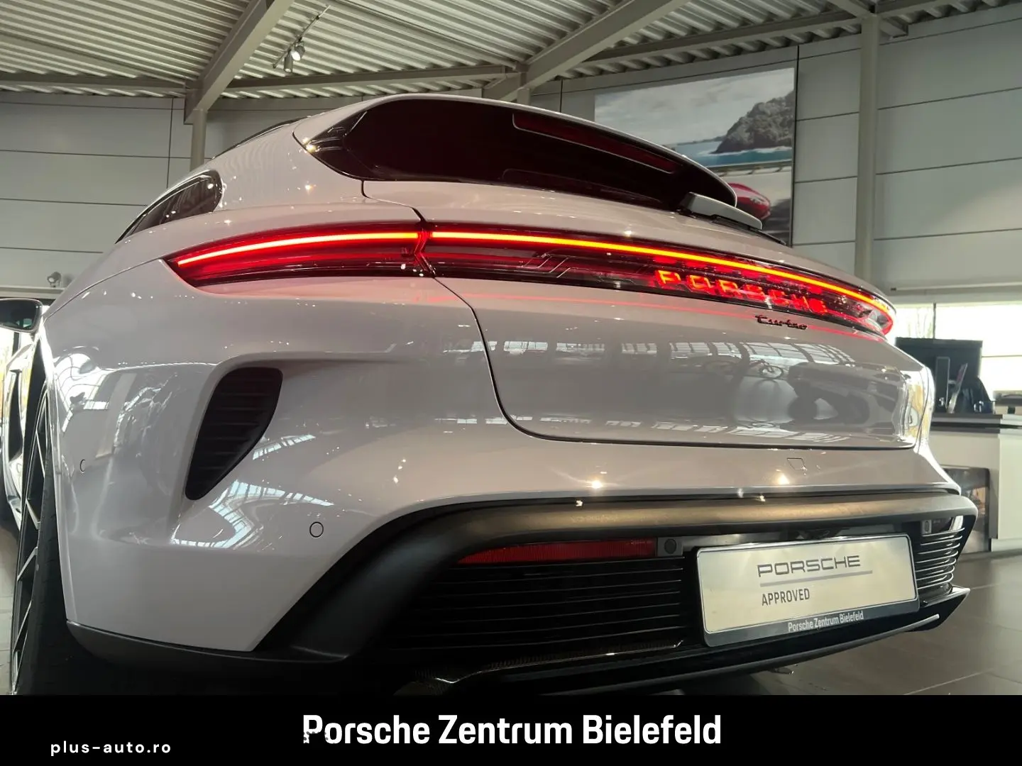 PORSCHE Taycan Turbo Sport Turismo Burmester HA-Lenkung