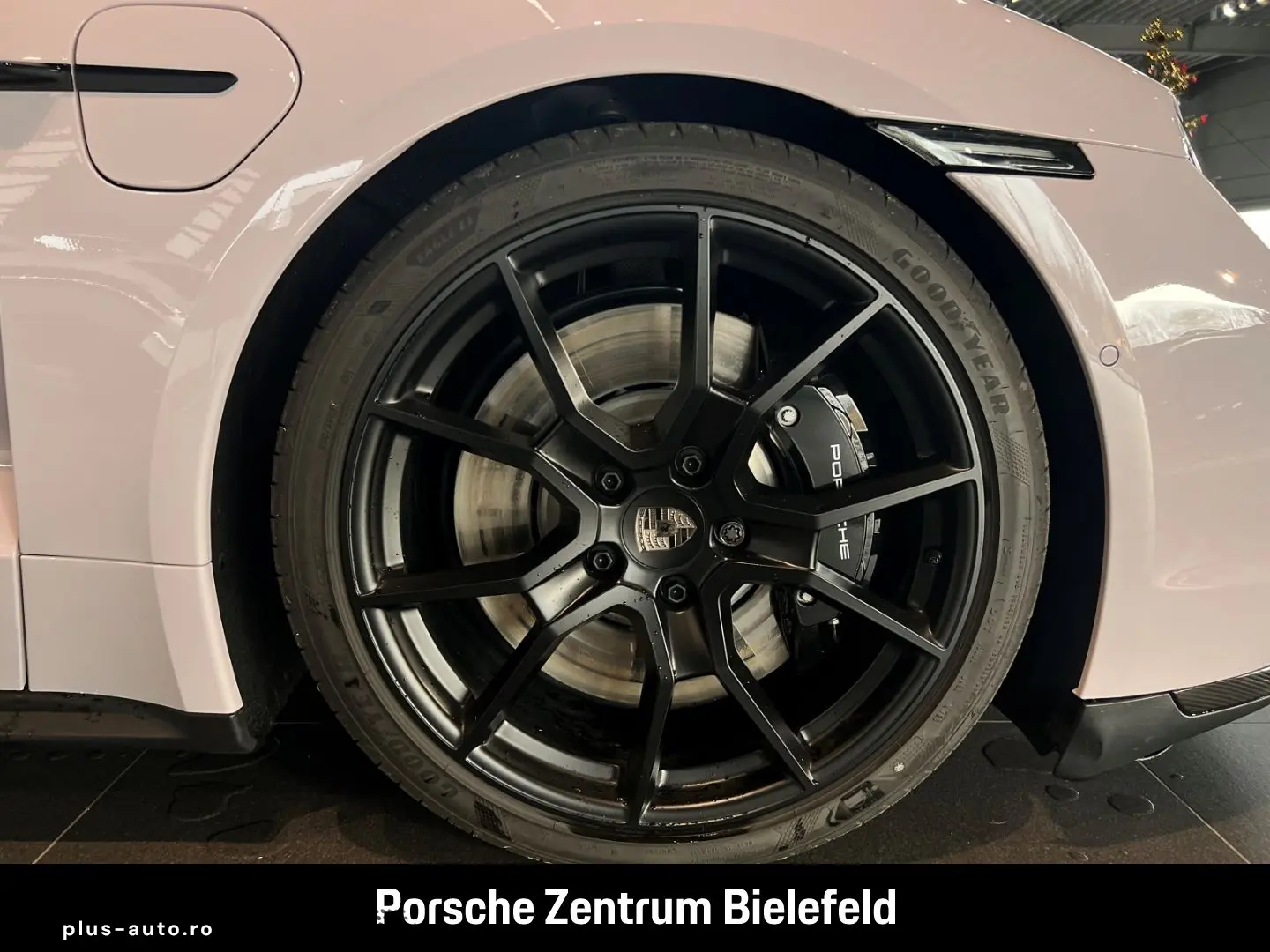 PORSCHE Taycan Turbo Sport Turismo Burmester HA-Lenkung