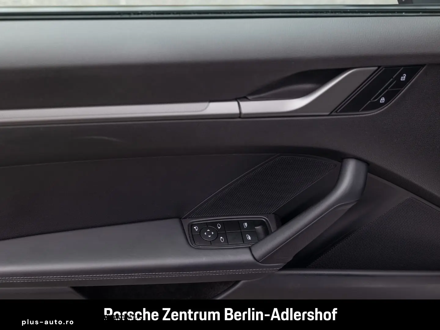 PORSCHE 992 911 Carrera Sportabgas Surround View BOSE