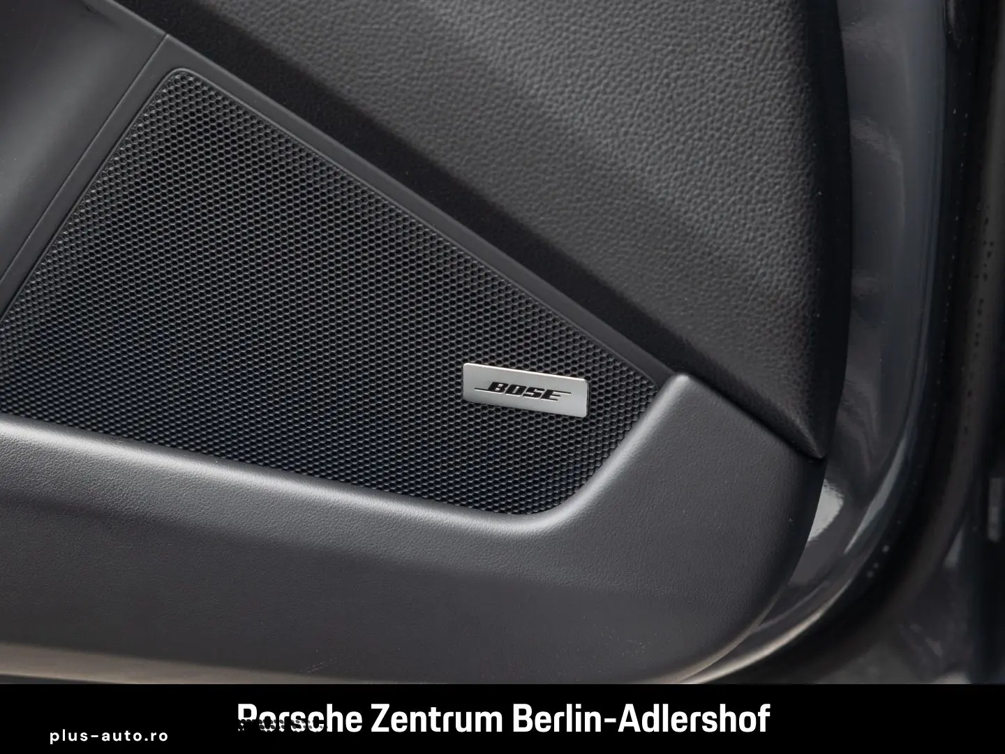 PORSCHE 992 911 Carrera Sportabgas Surround View BOSE