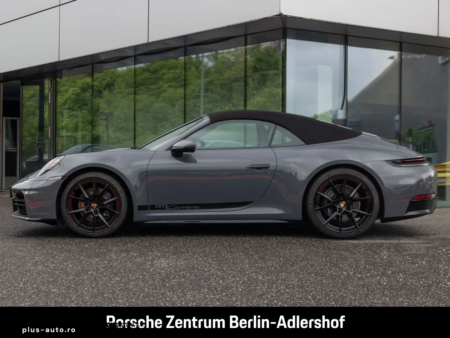 PORSCHE 992 911 Carrera Cabrio Sportabgas Surround View