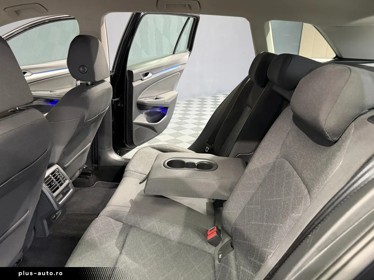 Volkswagen Golf Variant VIII 1.0 eTSI 81kW DSG Life 5d