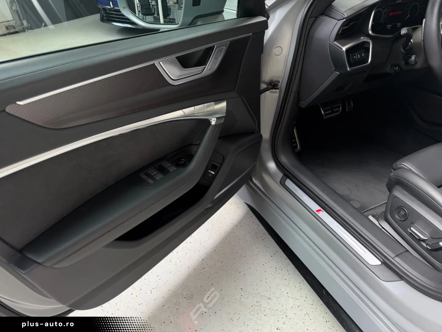 AUDI RS6 Avant 4.0 TFSI Quattro Keramik 22Zoll AHK