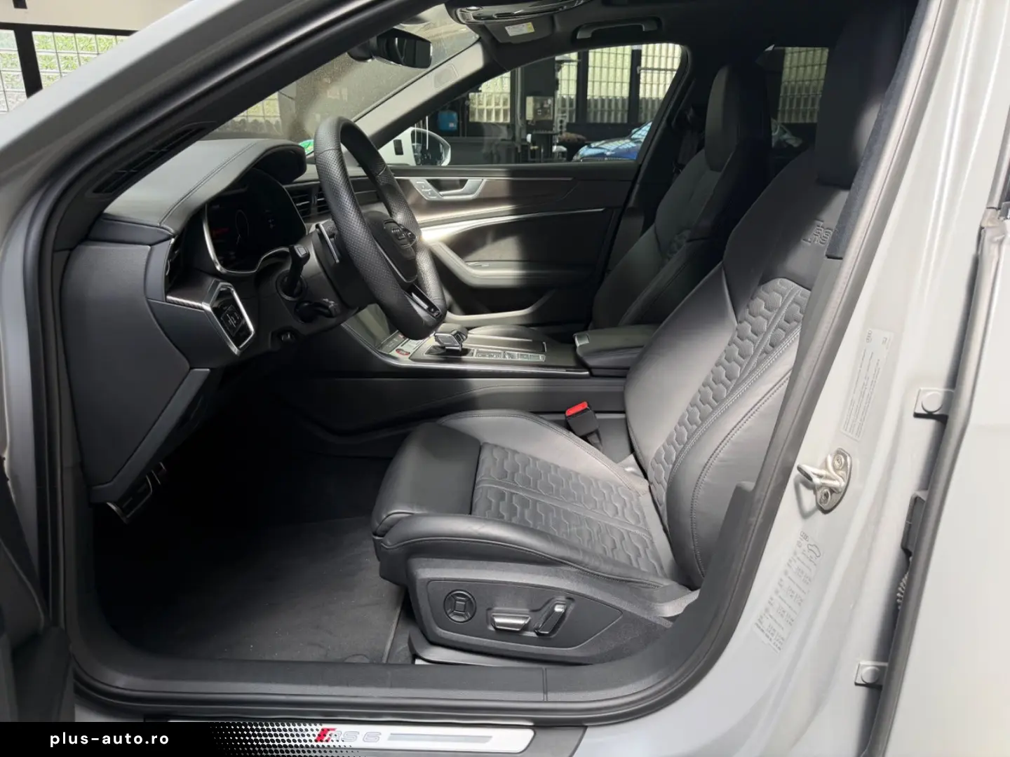 AUDI RS6 Avant 4.0 TFSI Quattro Keramik 22Zoll AHK