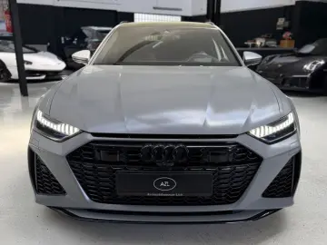 AUDI RS6 Avant 4.0 TFSI Quattro Keramik 22Zoll AHK