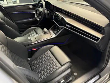 AUDI RS6 Avant 4.0 TFSI Quattro Keramik 22Zoll AHK
