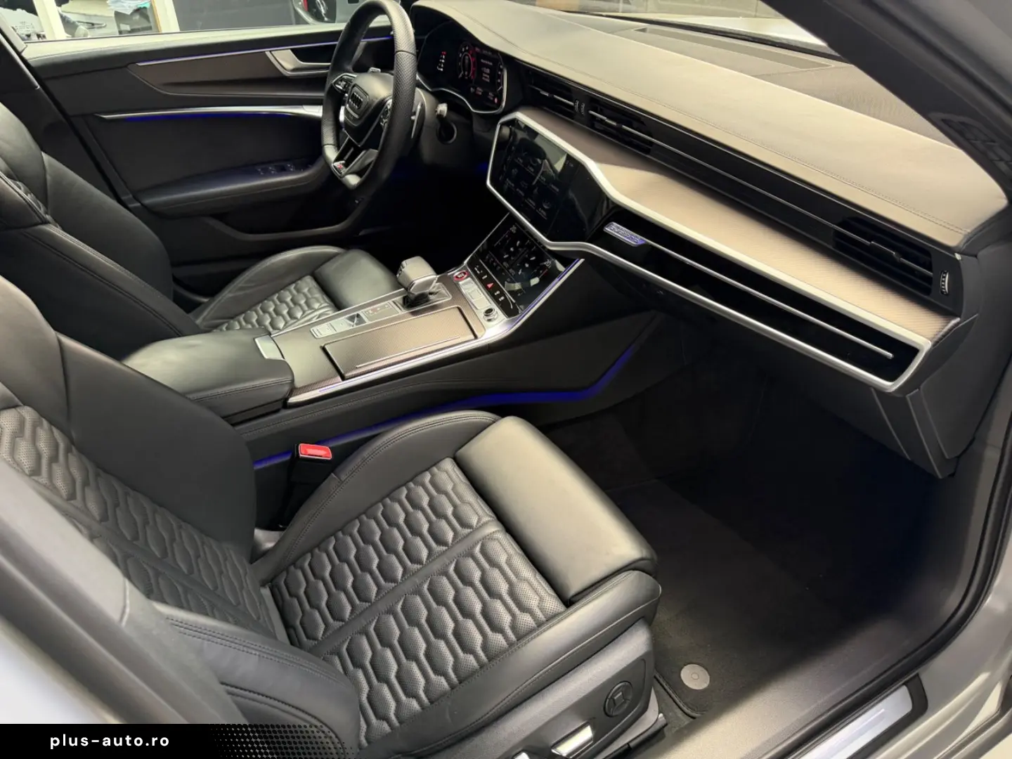AUDI RS6 Avant 4.0 TFSI Quattro Keramik 22Zoll AHK