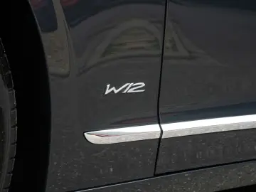 BENTLEY Flying Spur W12 Mulliner Driving Spec
