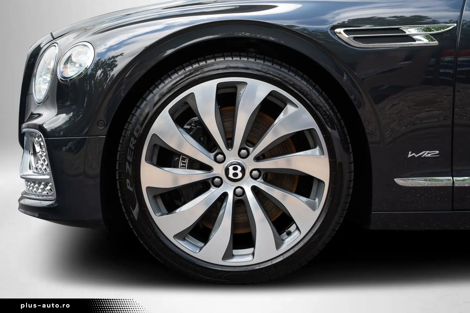 BENTLEY Flying Spur W12 Mulliner Driving Spec