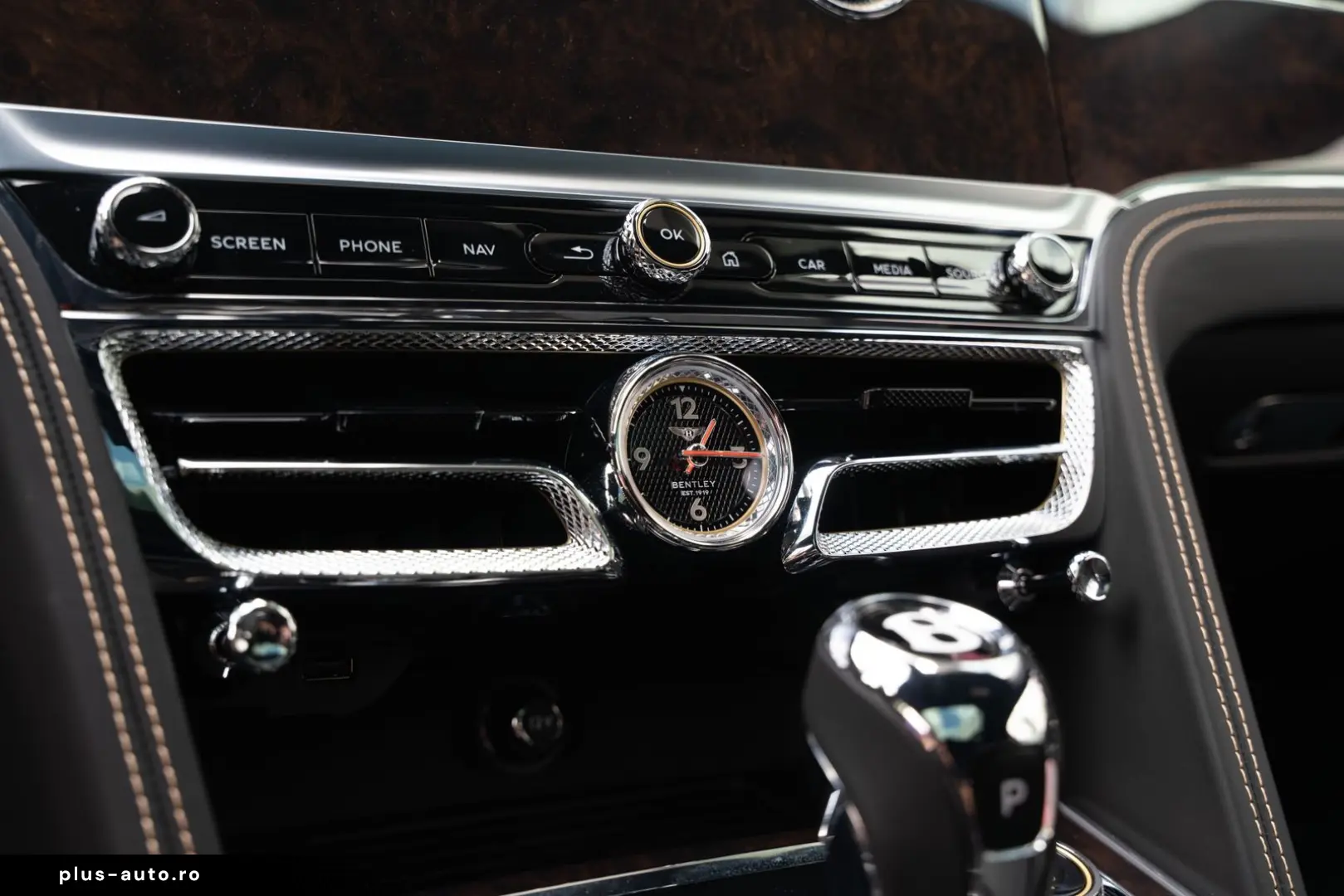 BENTLEY Flying Spur W12 Mulliner Driving Spec