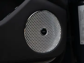 BENTLEY Flying Spur W12 Mulliner Driving Spec