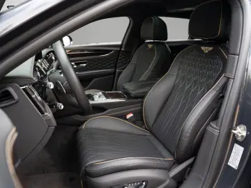 BENTLEY Flying Spur W12 Mulliner Driving Spec