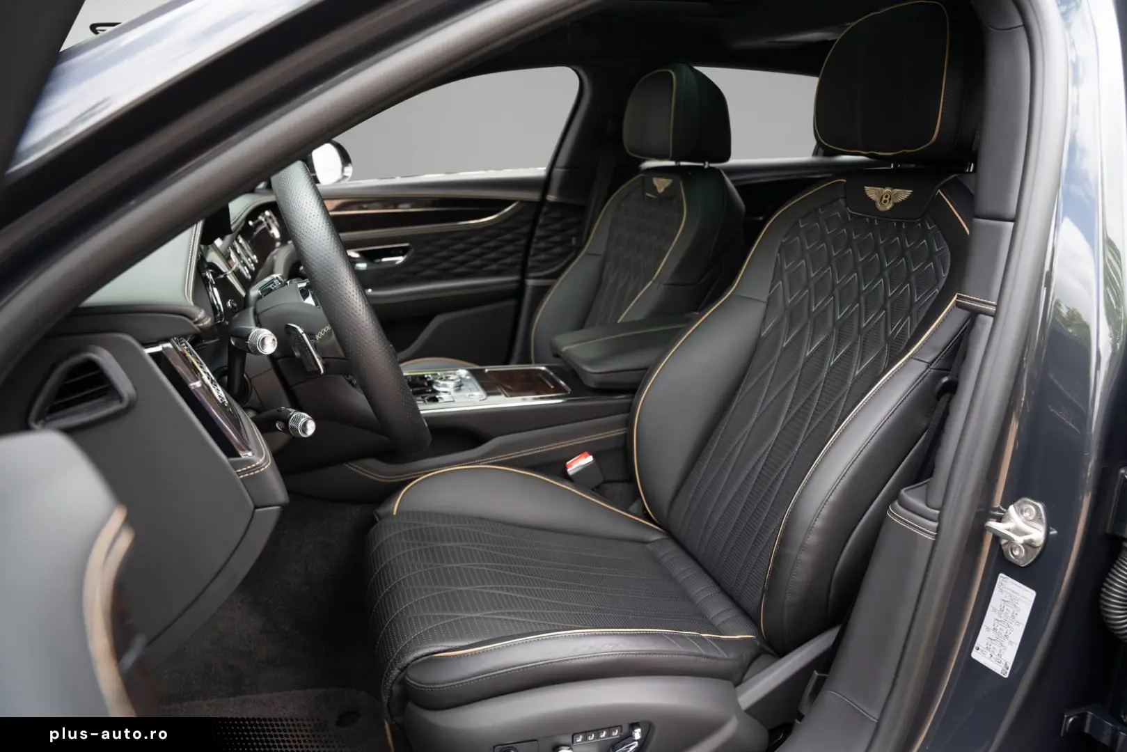 BENTLEY Flying Spur W12 Mulliner Driving Spec
