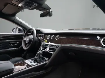 BENTLEY Flying Spur W12 Mulliner Driving Spec