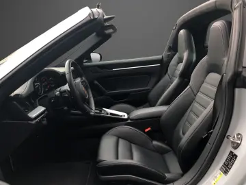 PORSCHE 992 Targa 4 GTS Approved bis 04 2029