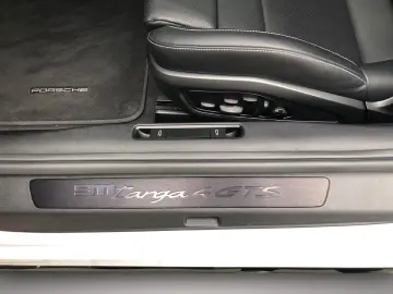 PORSCHE 992 Targa 4 GTS Approved bis 04 2029