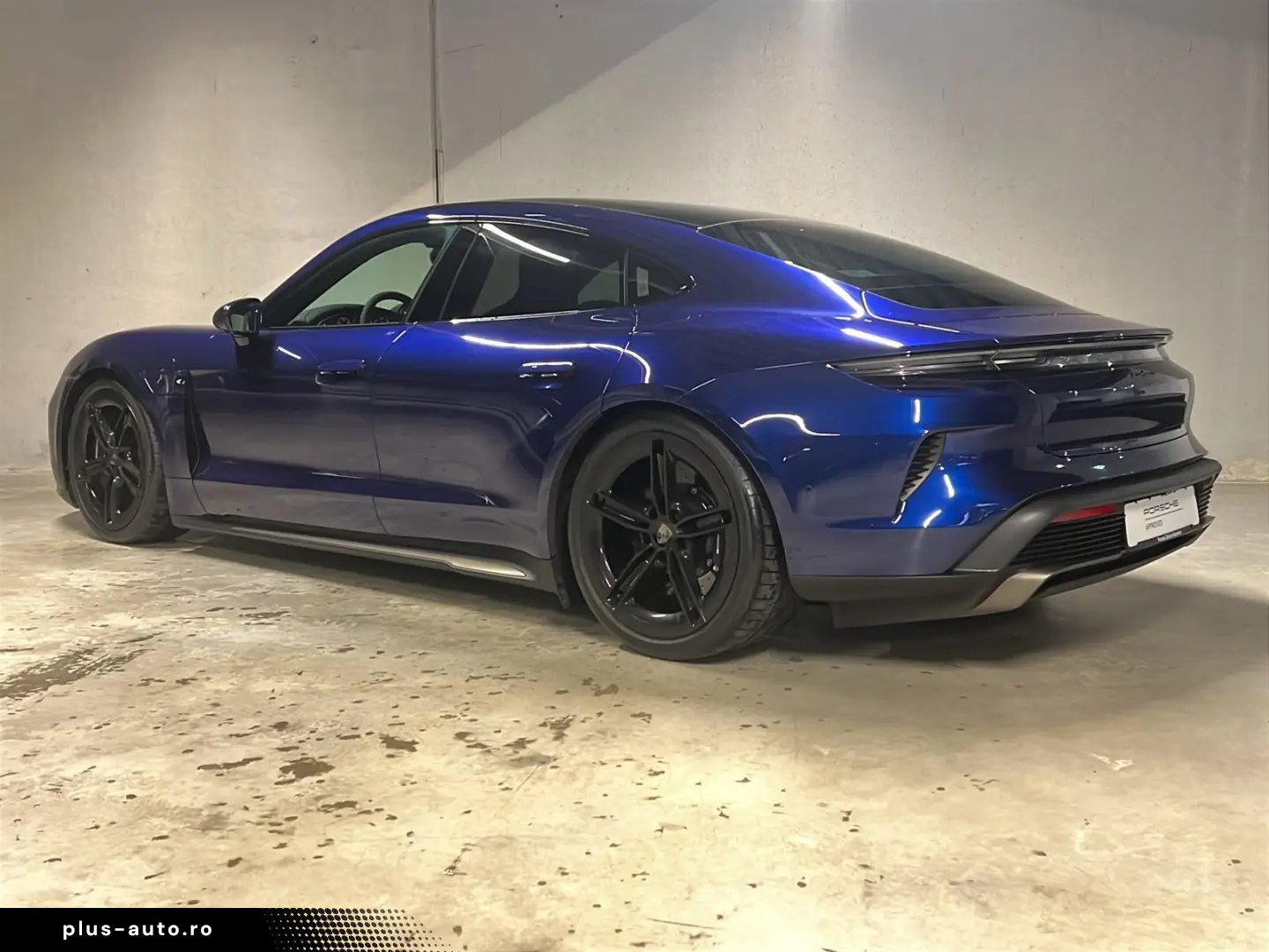 PORSCHE Taycan Turbo S  InnoDrive  Nachtsichtassistent
