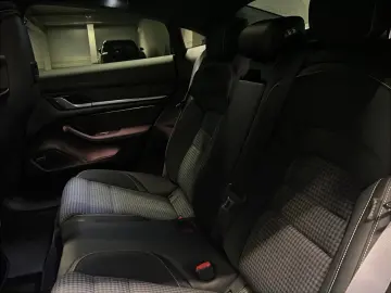 PORSCHE Taycan Turbo S  InnoDrive  Nachtsichtassistent