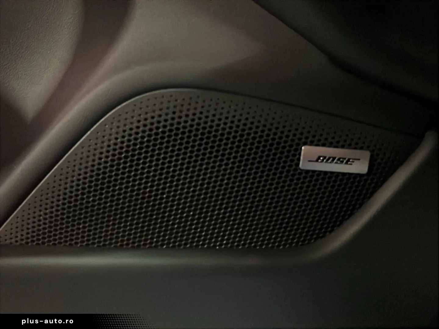 PORSCHE Taycan Turbo S  InnoDrive  Nachtsichtassistent