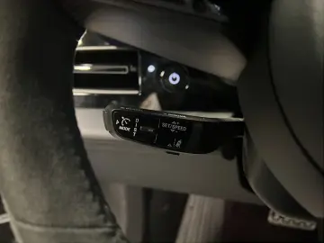 PORSCHE Taycan Turbo S  InnoDrive  Nachtsichtassistent
