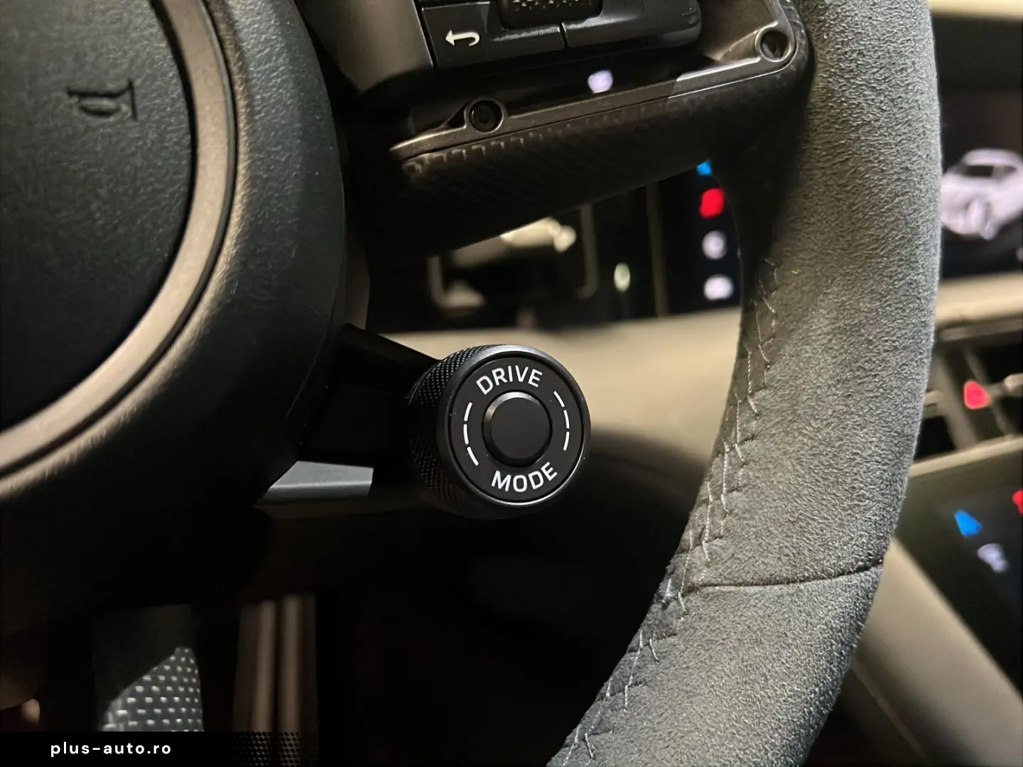 PORSCHE Taycan Turbo S  InnoDrive  Nachtsichtassistent